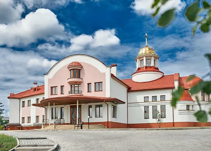 Hotel Patriarshyi