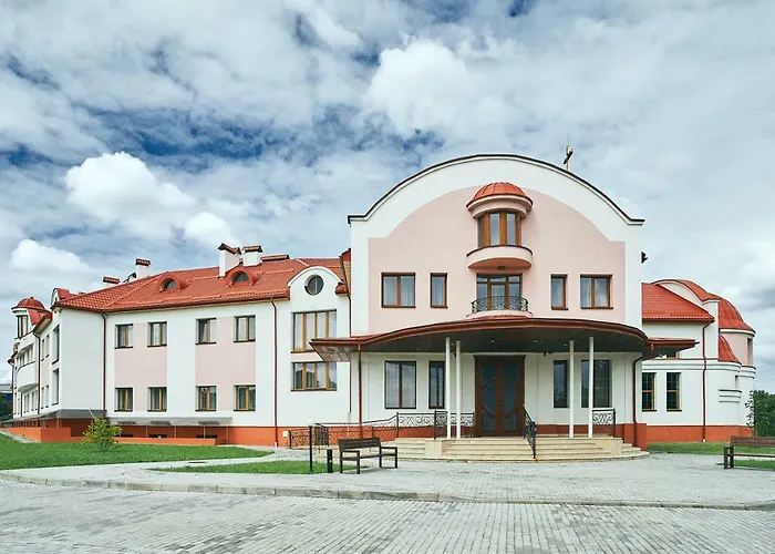 Hotel Patriarshyi